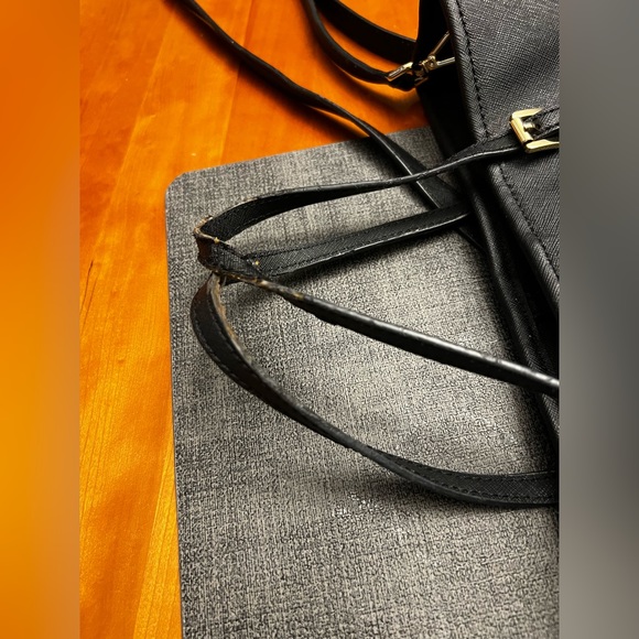 Michael kors black leather purse - Picture 2 of 6